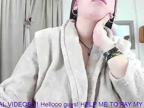 Snapshot of GoddessJessica_roger chatting on May 7, 4:50 am GoddessJessica roger online show from May 7, 4:50 am