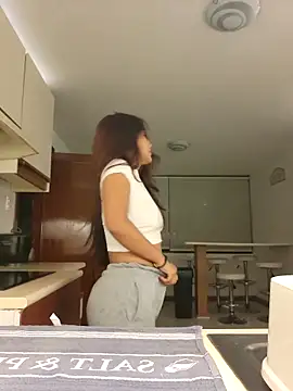 Lau1127 online show from December 19, 3:10 am