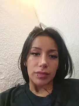 Lau1127 online show from June 1, 2:39 pm