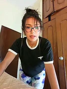 Lau1127 online show from October 25, 3:28 am