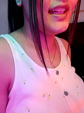 im here- online show from December 18, 6:23 pm