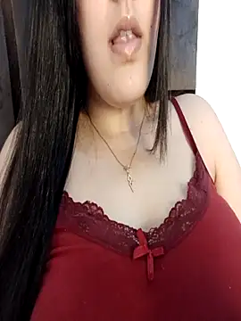 Snapshot of im_here- chatting on October 13, 7:59 pm im here- online show from October 13, 7:59 pm