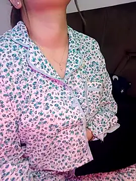 im here- online show from November 14, 12:58 am