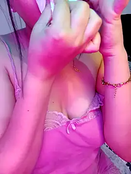 Snapshot of im_here- chatting on October 18, 8:38 am im here- online show from October 18, 8:38 am