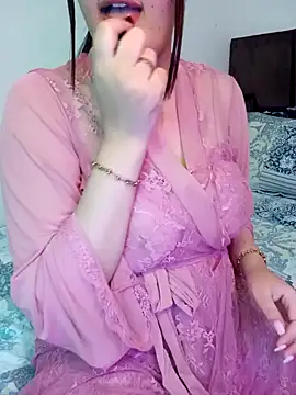 Snapshot of im_here- chatting on September 23, 2:35 pm im here- online show from September 23, 2:35 pm