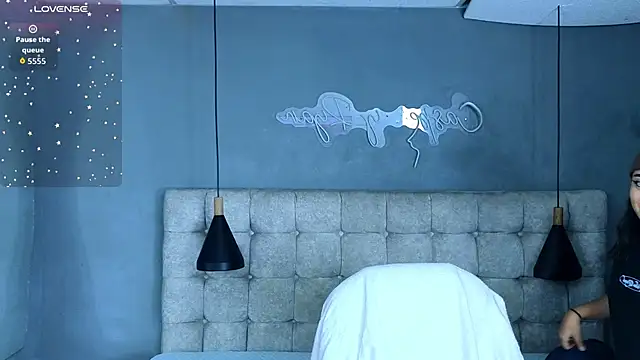 Laia and Aloby online show from October 28, 10:09 pm