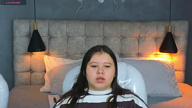 Laia and Aloby online show from January 7, 10:15 pm