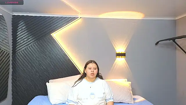 Laia and Aloby online show from February 21, 10:12 pm