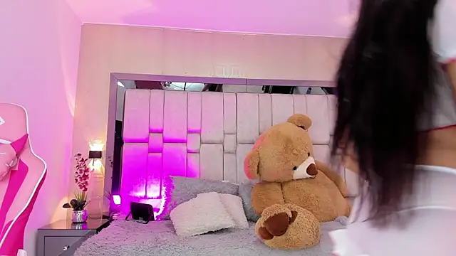  SofiaCortez  online show from March 18, 1:12 pm