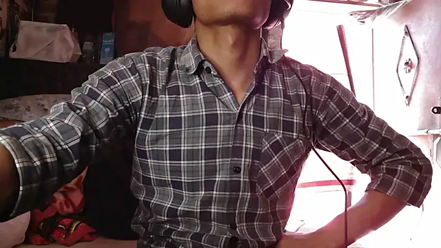 Dreamdaze2025 online show from April 12, 5:33 am