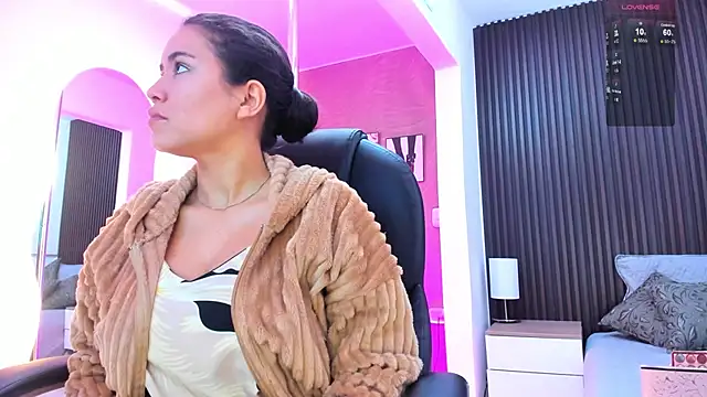 Snapshot of natasha__jackson chatting on November 15, 12:42 pm natasha jackson online show from November 15, 12:42 pm