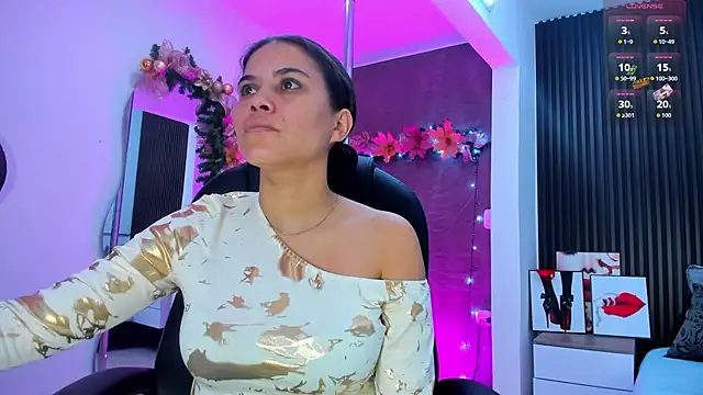 Snapshot of natasha__jackson chatting on December 1, 12:39 pm natasha jackson online show from December 1, 12:39 pm