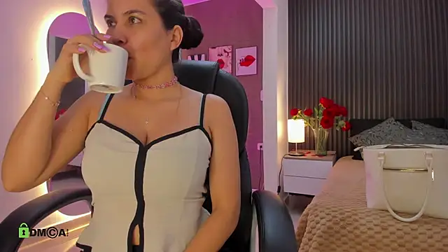 natasha  jackson online show from February 22, 12:07 pm