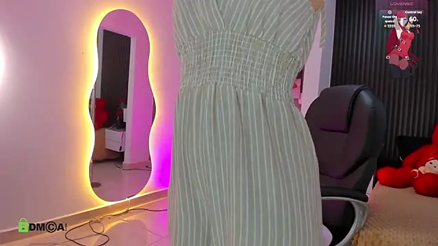 natasha  jackson online show from February 5, 12:01 pm