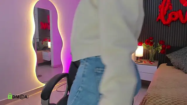 natasha  jackson online show from February 18, 1:40 pm