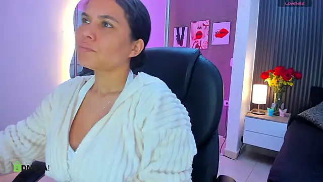 natasha  jackson online show from April 15, 11:59 am