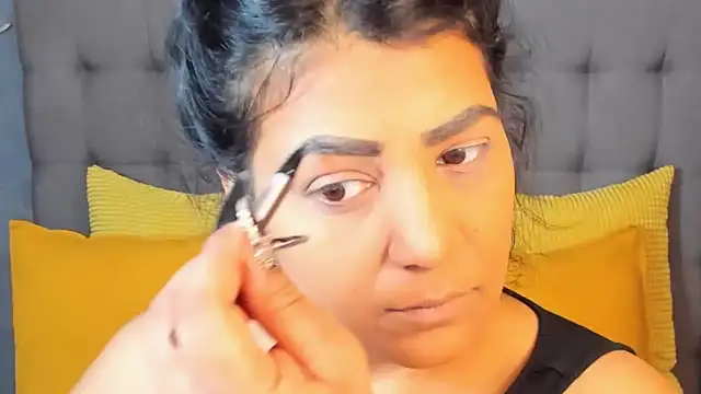 AmyCubes online show from March 1, 4:45 am