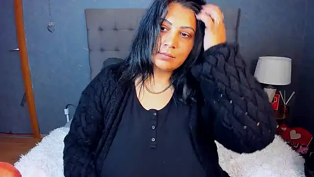 AmyCubes online show from October 26, 5:46 pm