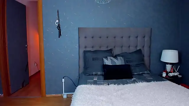 AmyCubes online show from November 8, 11:58 am