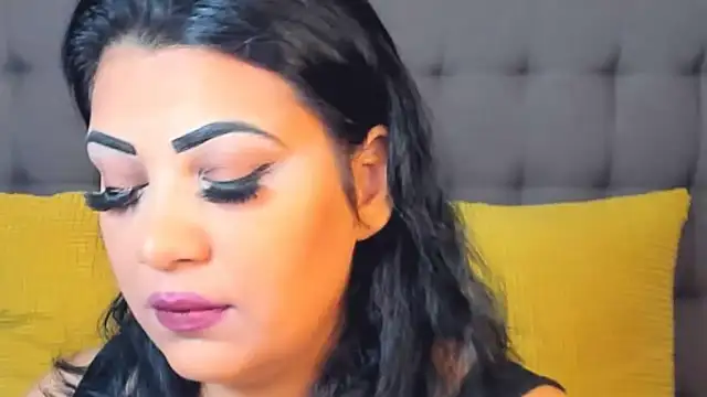 AmyCubes online show from February 13, 6:02 am