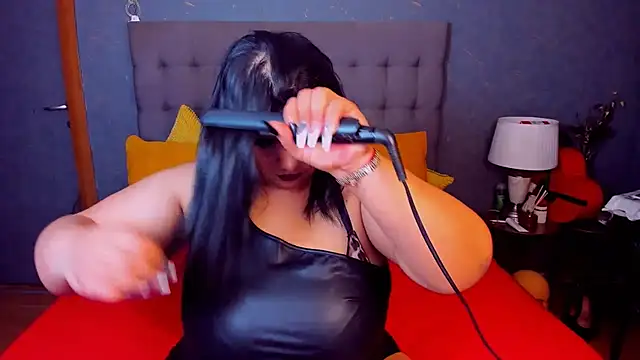 AmyCubes online show from March 31, 3:30 am