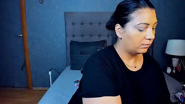 AmyCubes online show from October 24, 4:33 am