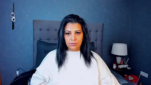 AmyCubes online show from November 5, 7:22 am