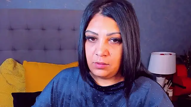 AmyCubes online show from April 2, 3:02 am