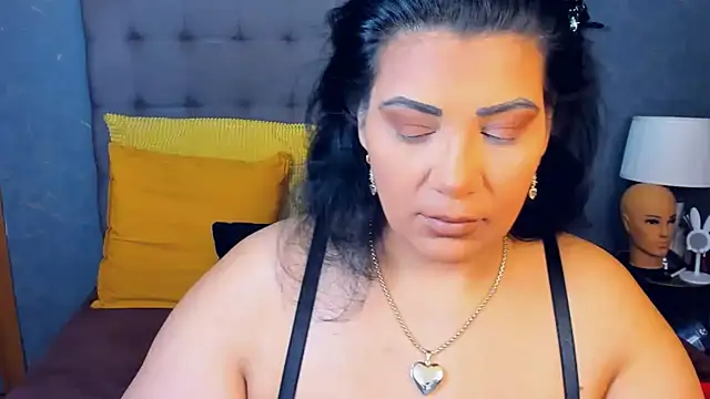 AmyCubes online show from May 9, 5:00 am