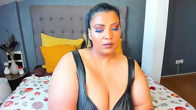 Snapshot of AmyCubes chatting on June 14, 4:08 pm AmyCubes online show from June 14, 4:08 pm