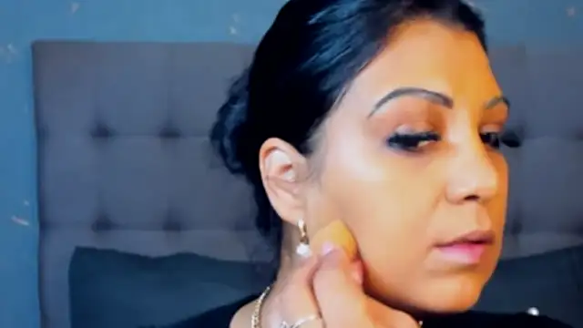 AmyCubes online show from November 12, 3:54 am