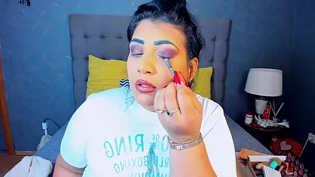 AmyCubes online show from November 22, 4:55 am