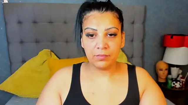 AmyCubes online show from March 27, 5:49 am