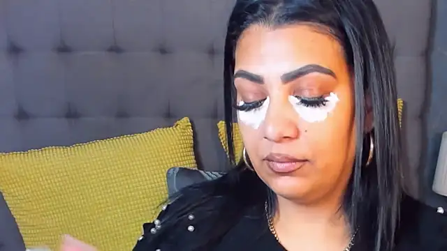 AmyCubes online show from February 4, 4:07 am