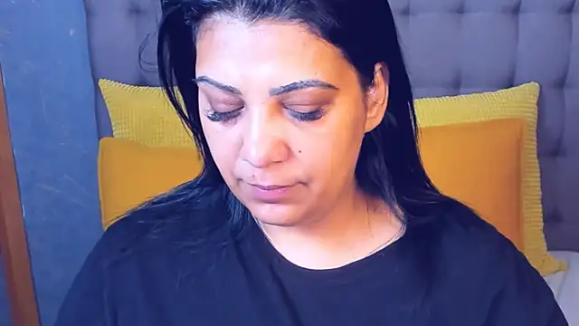 AmyCubes online show from April 19, 3:29 am