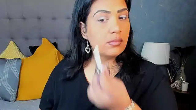 AmyCubes online show from March 7, 6:20 am