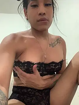 Emiily Miller online show from December 18, 8:25 pm