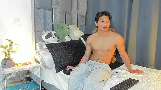 All3ssandr0 online show from February 26, 12:10 am