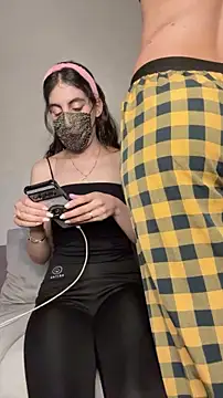 fatisexy online show from April 1, 11:45 pm