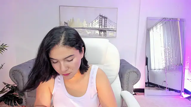 Snapshot of kendaall_jenner_ chatting on January 15, 10:24 pm kendaall jenner  online show from January 15, 10:24 pm