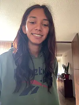 Nikol Rang   online show from November 19, 2:50 pm