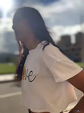 Nikol Rang   online show from October 24, 8:30 pm