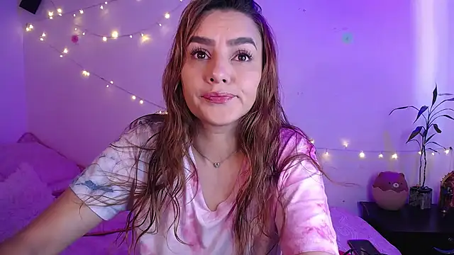 Snapshot of Lu_perez chatting on November 7, 6:12 pm Lu perez online show from November 7, 6:12 pm