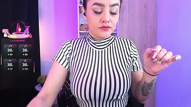 Snapshot of Lu_perez chatting on June 27, 2:23 pm Lu perez online show from June 27, 2:23 pm