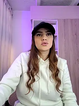 Lu perez online show from May 5, 1:14 pm