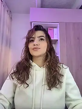 Snapshot of Lu_perez chatting on June 11, 1:19 pm Lu perez online show from June 11, 1:19 pm