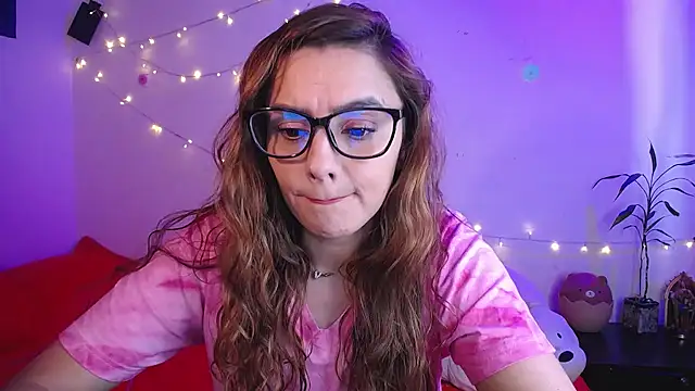 Snapshot of Lu_perez chatting on November 8, 8:56 pm Lu perez online show from November 8, 8:56 pm