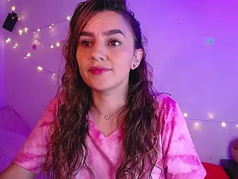 Snapshot of Lu_perez chatting on November 10, 6:13 pm Lu perez online show from November 10, 6:13 pm