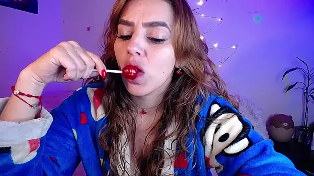 Snapshot of Lu_perez chatting on November 21, 10:42 pm Lu perez online show from November 21, 10:42 pm