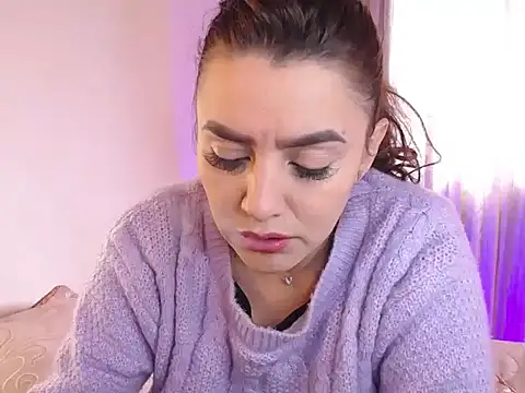 Snapshot of Lu_perez chatting on October 14, 5:13 pm Lu perez online show from October 14, 5:13 pm